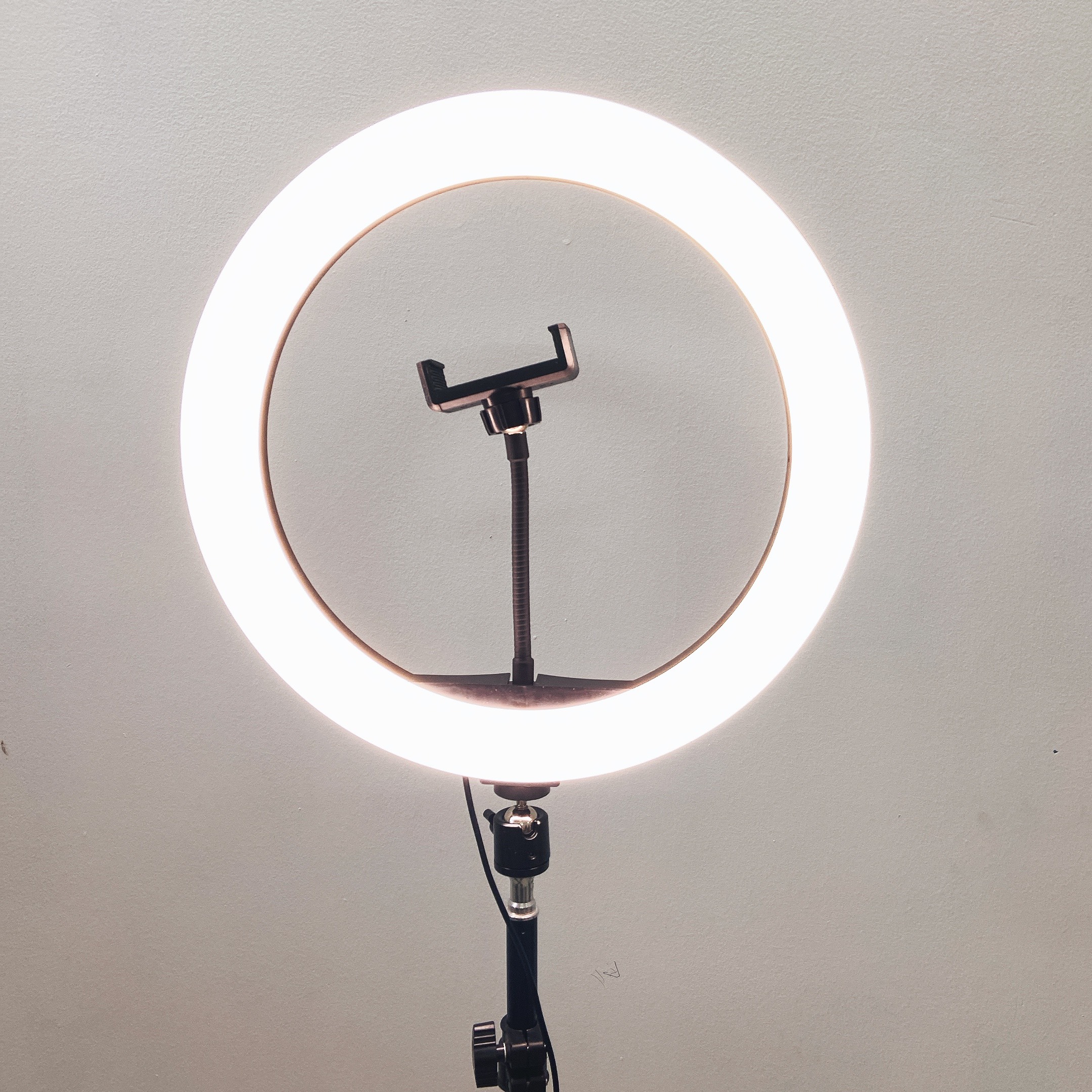 Đèn Livestream size 26 36 45 cm và chân đế 2m hỗ trợ chụp ảnh Make up trang điểm nhiều chế độ sáng, kèm kẹp điện thoại - Hàng chính hãng