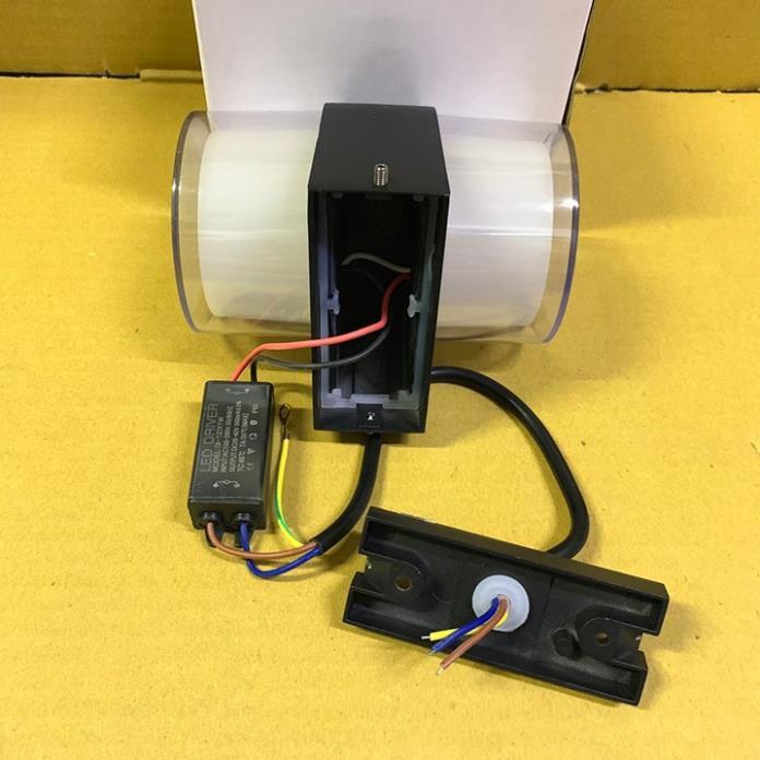 Đèn Led Hắt Tường Sáng 2 Đầu Hình Trụ Tròn