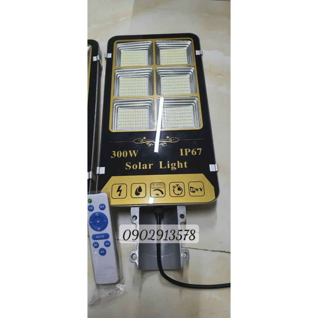 ĐÈN ĐƯỜNG LED NLMT IP67-300W Vỏ Nhôm Đúc,Công Suất 300w . Tuổi thọ trên 50.000h. Pin: 30000mA, 6V40W