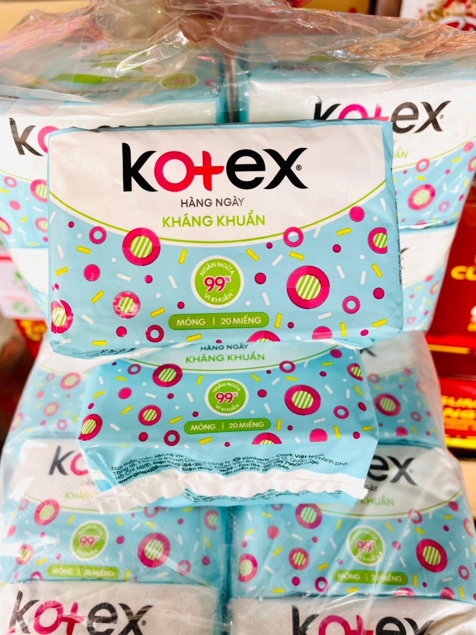 2 Gói Băng vệ sinh Hàng Ngày Kotex siêu mềm kháng khuẩn 99%  2 x 20 miếng