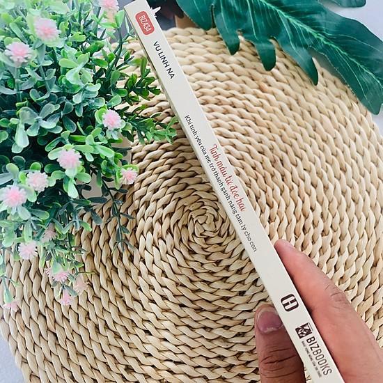 Sách - Tình Mẫu Tử Độc Hại - Khi Tình Yêu Của Mẹ Trở Thành Gánh Nặng Tâm Lý Cho Con Mcbooks