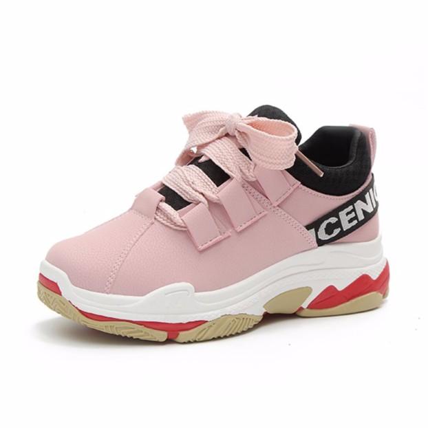 Korean ladies' sports shoes
