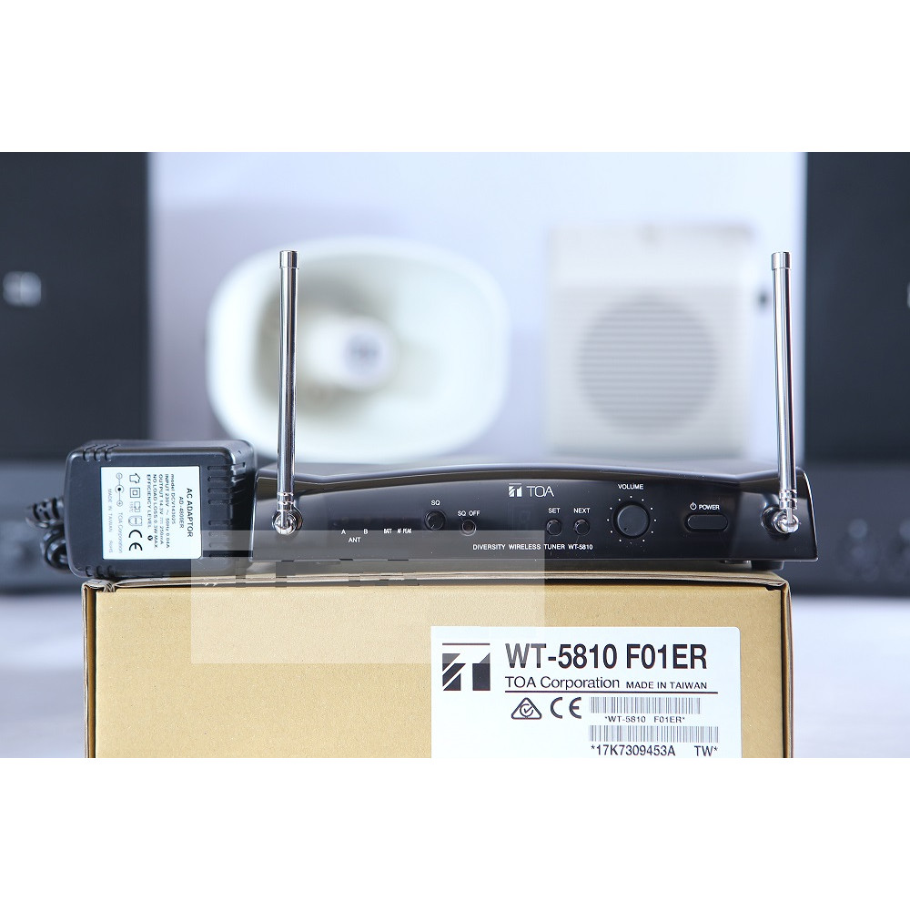 Bộ thu không dây UHF để bàn TOA WT 5810