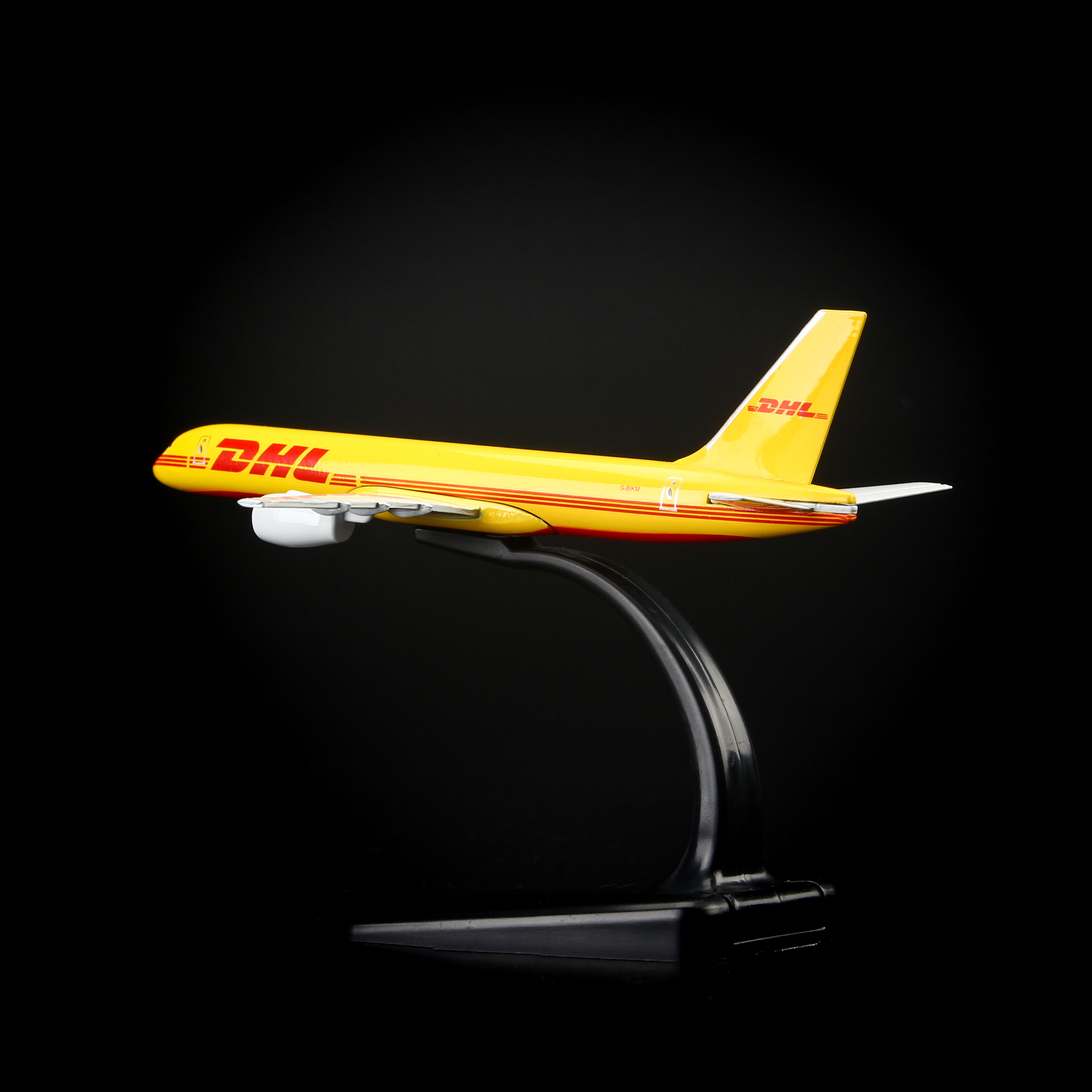 Mô hình máy bay DHL B777 16cm MBMHS16