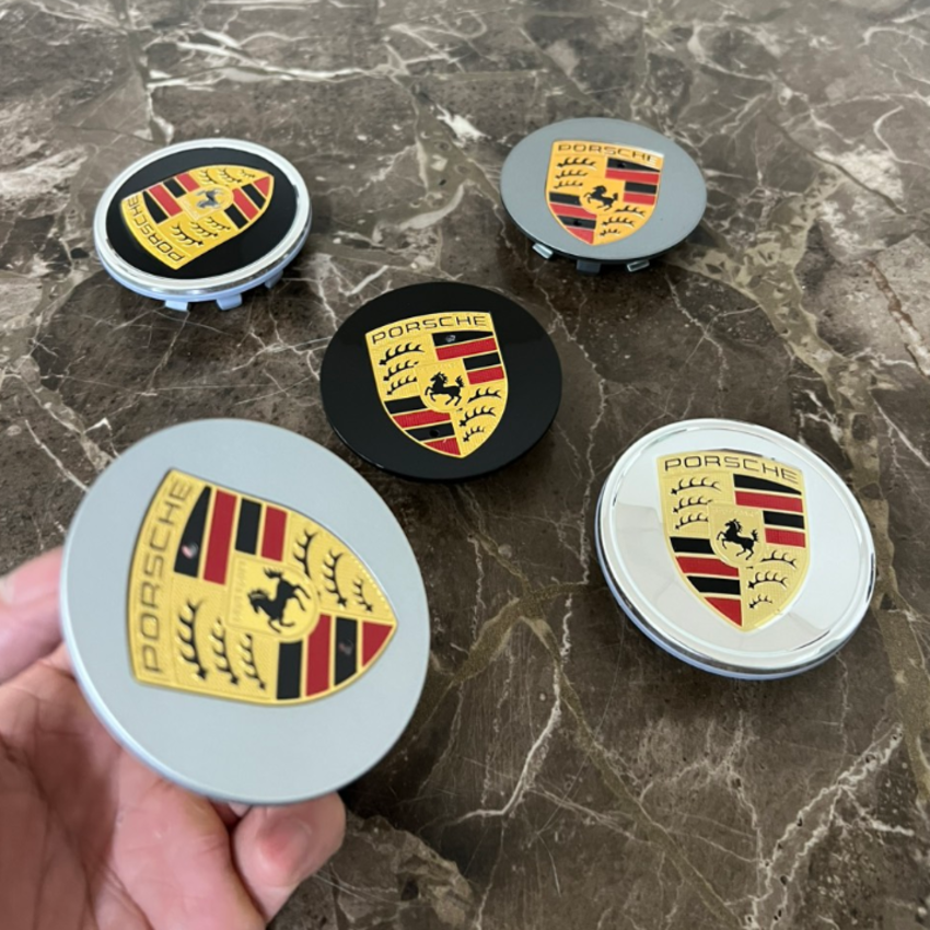 Logo chụp mâm, ốp lazang bánh xe ô tô Poscher đường kính 75mm và 65mm