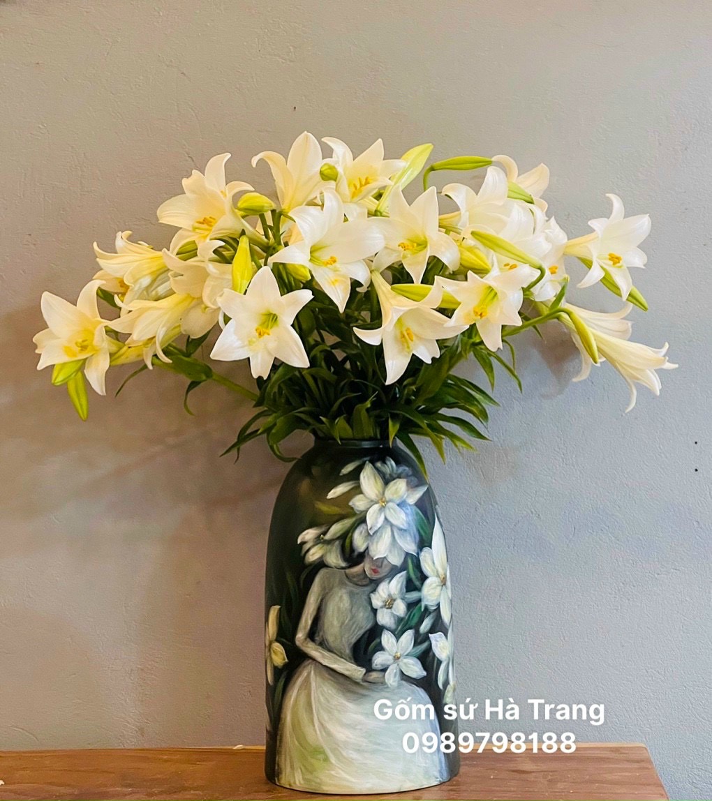 Lọ hoa gốm sứ Bát Tràng cao cấp vẽ 3D hoạ tiết thiếu nữ bên hoa cao 38cm