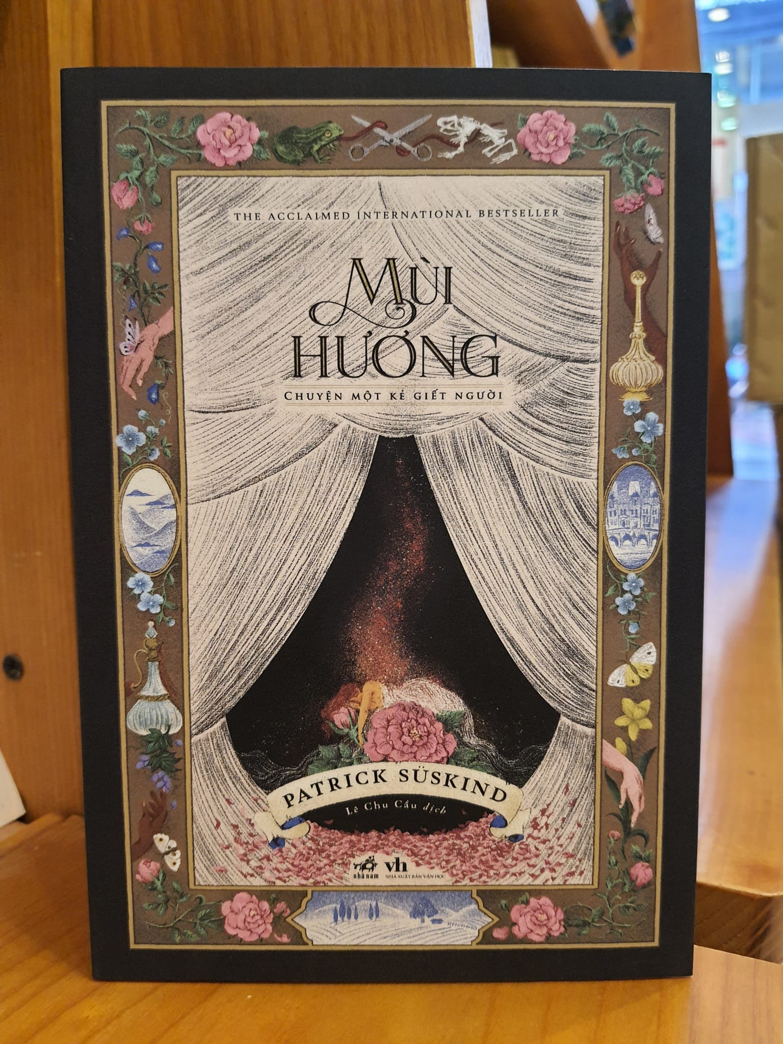 MÙI HƯƠNG – Patrick Süskind - Lê Chu Cầu dịch - Nhã Nam