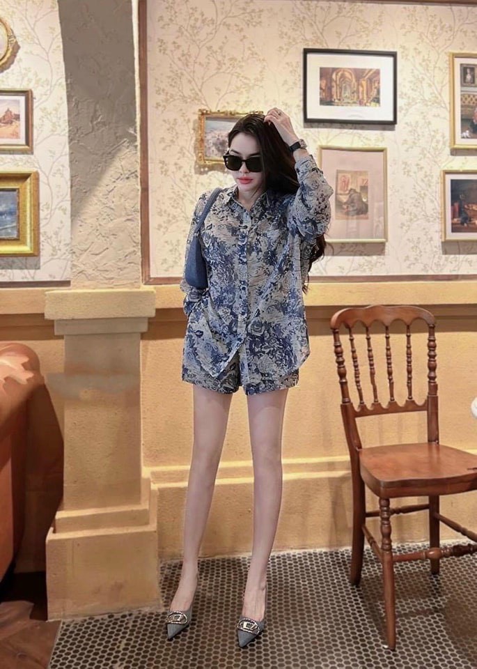 SET ĐÙI ÁO SƠ MI VOAN CAO CẤP( QUẦN CÓ TÚI Y HÌNH MÀU Y HÌNH