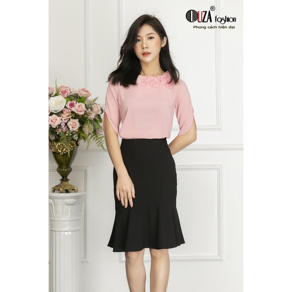 Áo sơ mi hoa cổ tay xẻ đính cườm