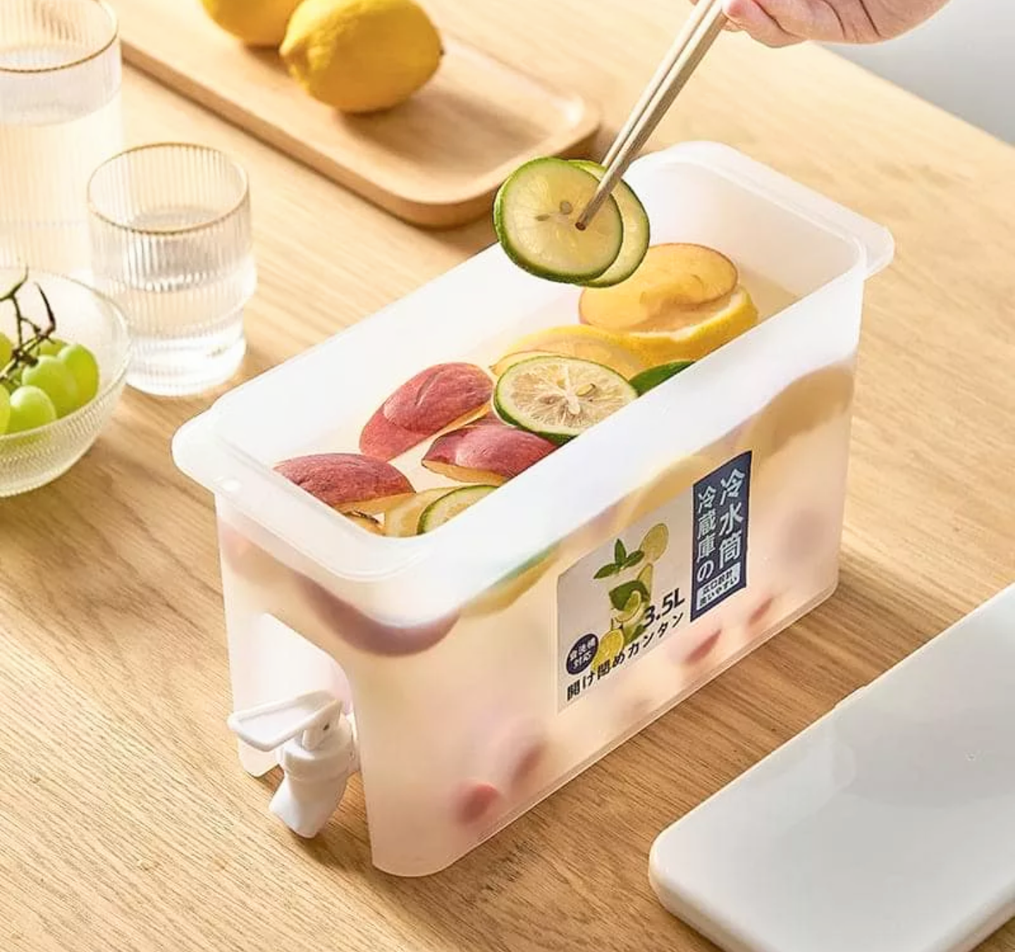 SIÊU CẤP VỚI BÌNH ĐỰNG NƯỚC CÓ VÒI XÃ NƯỚC ĐỂ TỦ LẠNH 3.5L TIỆN DỤNG LOẠI DẦY ĐẸP HÀNG CHUẨN