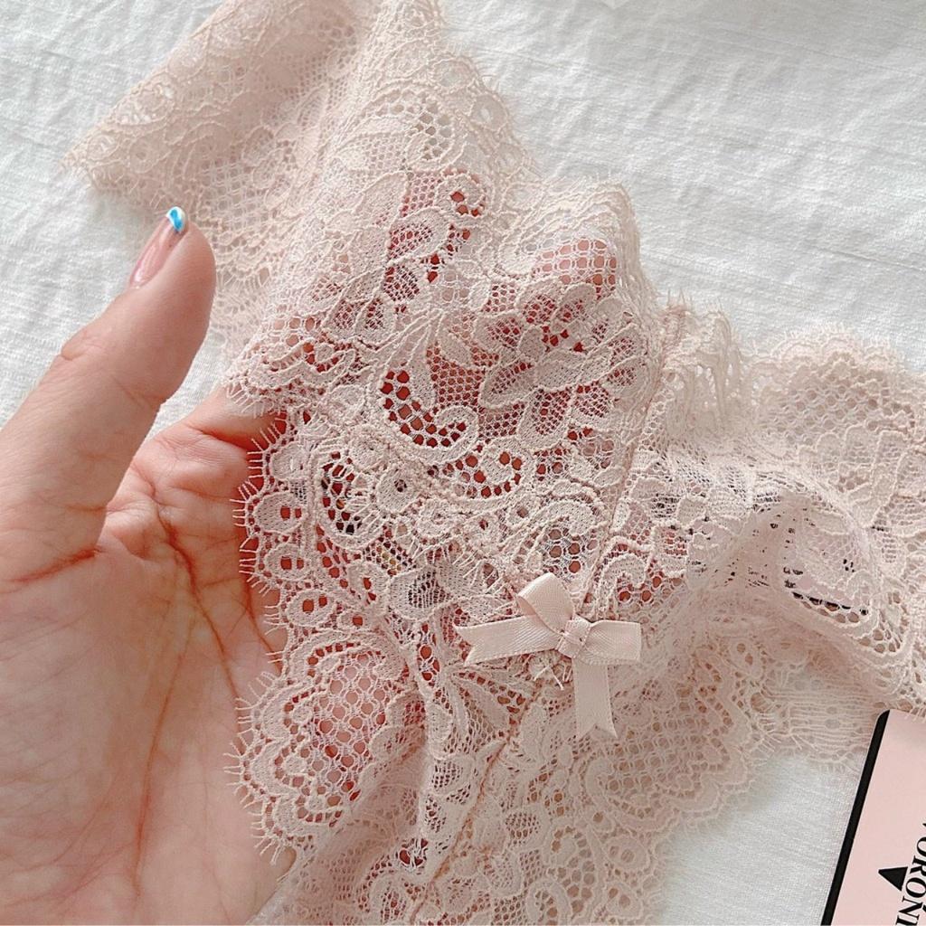 Quần lót ren lọt khe siêu sexy 8002