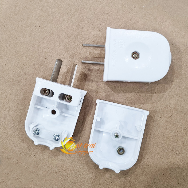 Phích cắm chân dẹt XOAY