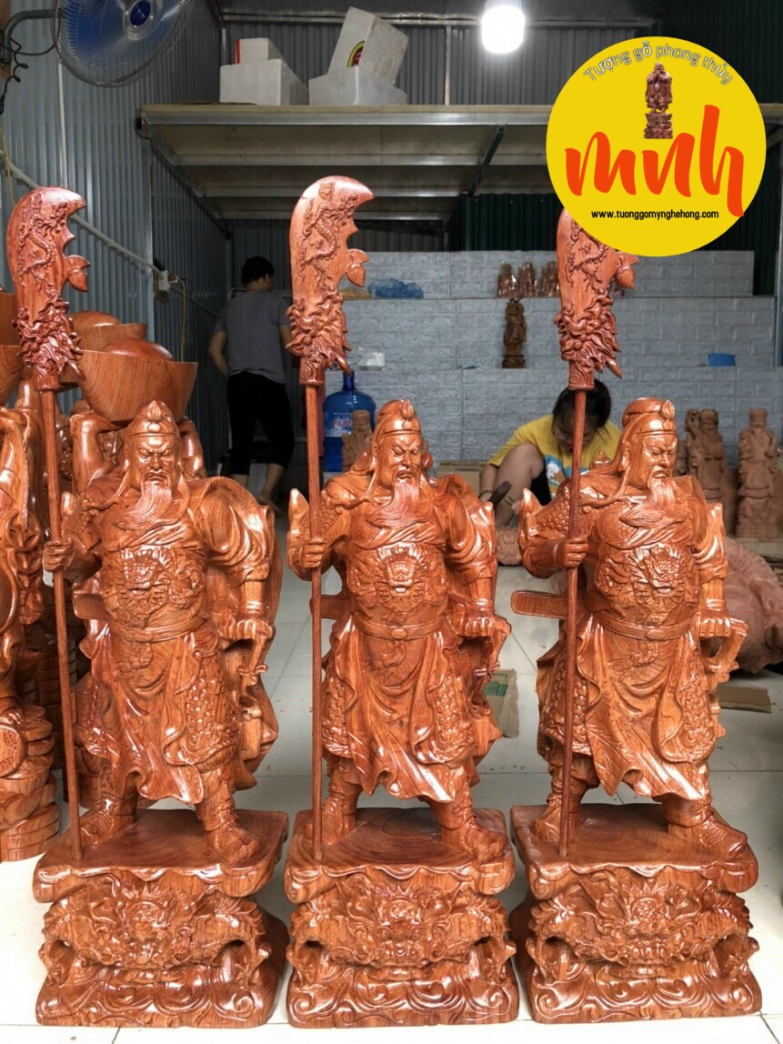 Tượng Quan Công Trấn Ải Gỗ Hương Kích Thước Cao 50cm