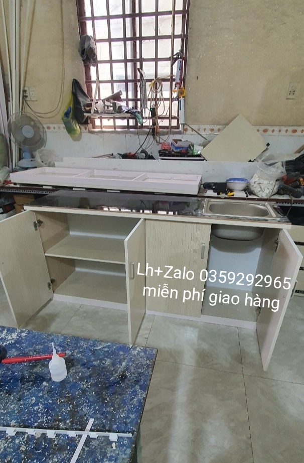 Tủ bếp mini nhựa đài Loan mặt mặt gạch có chậu rửa