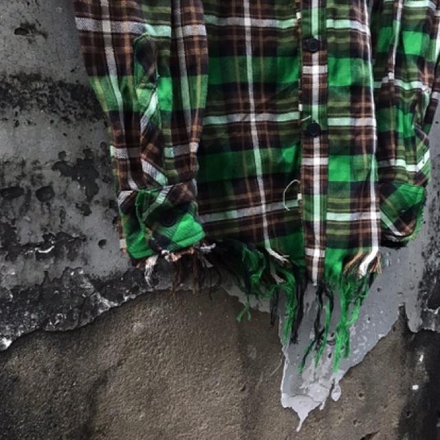 Áo “TVD PINE BLING BLING FLANNEL | CROPPED”