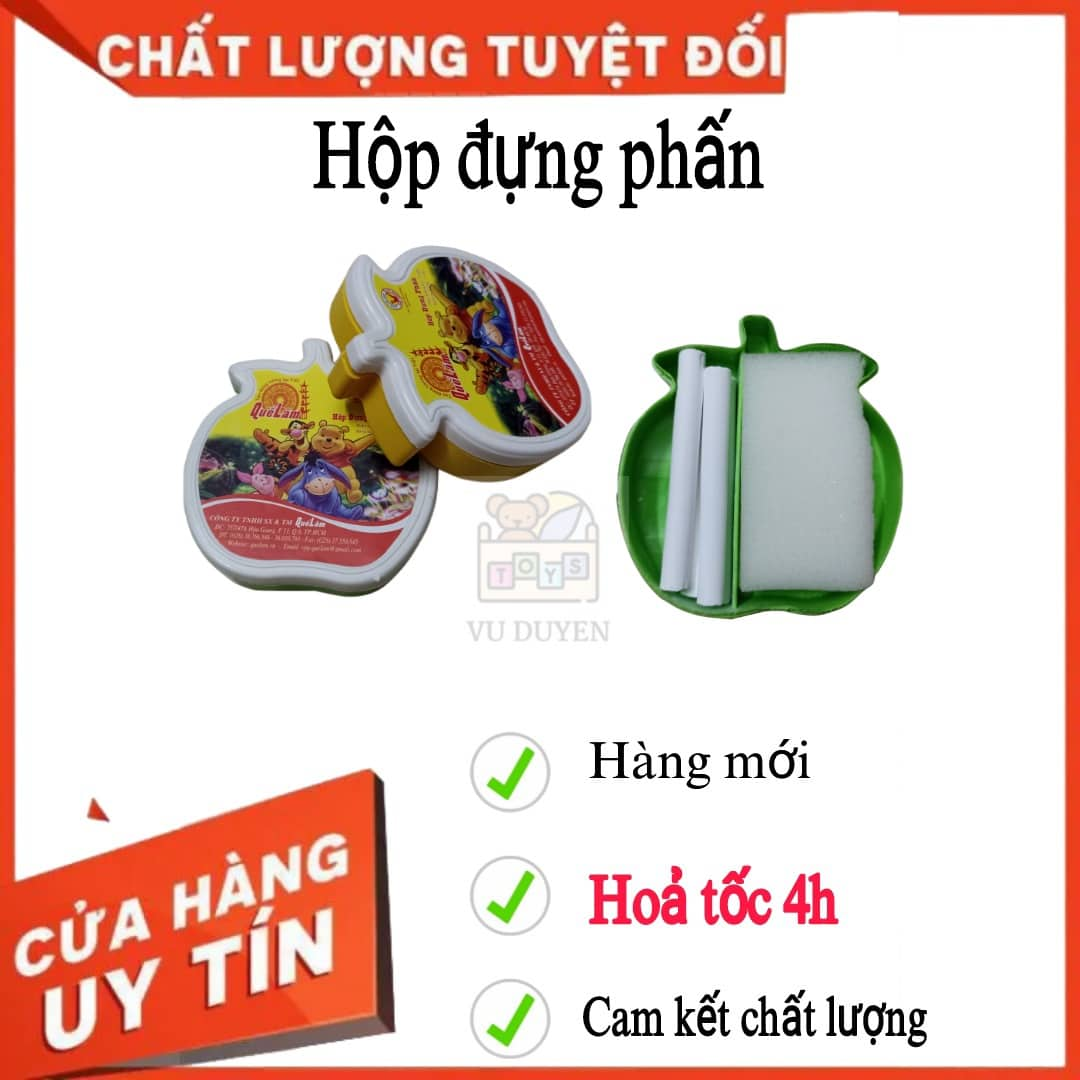 Hộp đựng phấn tiện lợi gồm 4 viên phấn không bụi và 1 bông lau cho học sinh