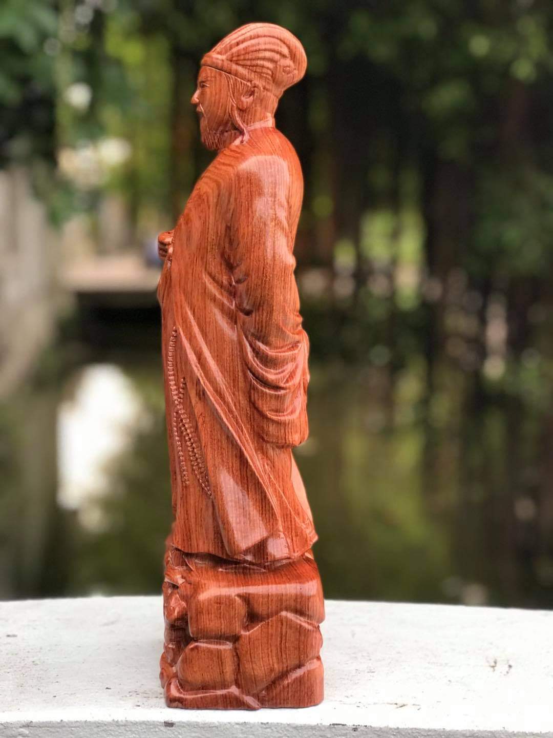 Tượng Khổng Minh gỗ hương nguyên khối cao 60cm