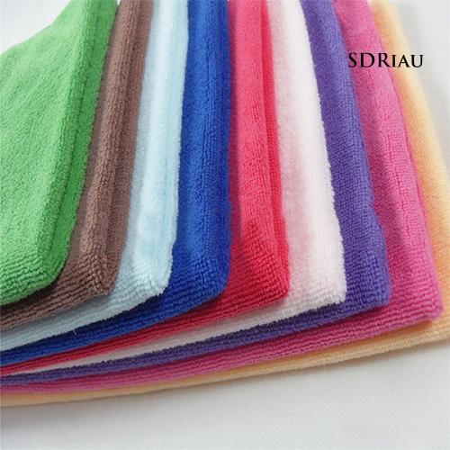 Bộ 10 khăn vệ sinh xe ô tô tiện dụng