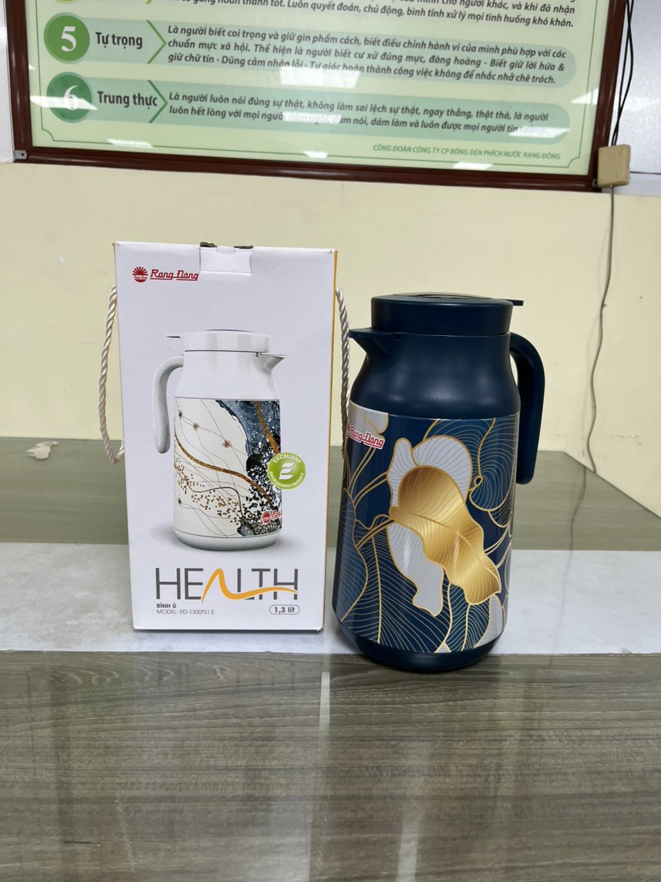 Bình Ủ Model: RD-1300TS1 - hàng Rạng Đông chính hãng