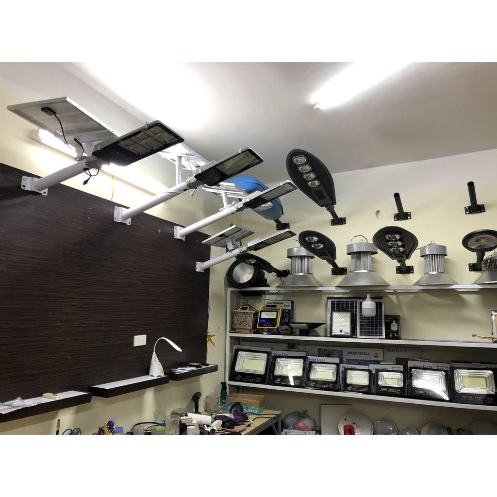 Đèn Năng Lượng Mặt Trời Đường Phố công suất 200W