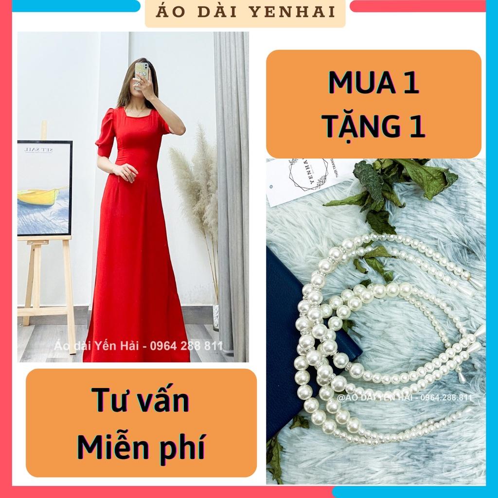 Áo dài lụa Thái Tuấn thiết kế màu đỏ cổ vuông trẻ trung