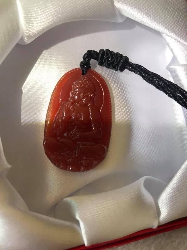 MẶT A DI ĐÀ 3CM ĐỘ NỮ TUỔI TUẤT HỢI ĐÁ MÃ NÃO ĐỎ