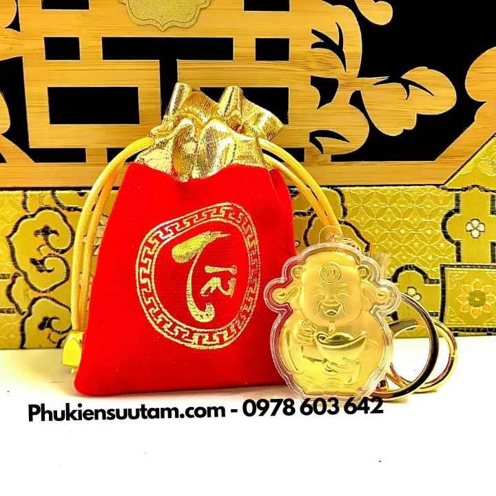 Móc Khóa Ông Thần Tài Vàng Tặng Túi Gấm Tài, kích thước: 4cmx3.5cm, màu vàng - SP005953