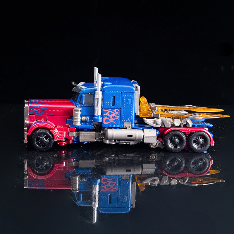 Đồ chơi mô hình Robot biến hình Optimus Prime SS05 - Star Leader 2007 Model