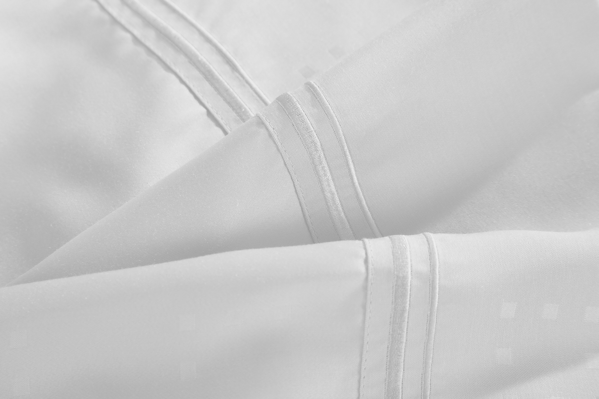 Bộ ga kèm Vỏ chăn Akemi Tencel Modal Earnest Tiga Belas, gồm 6 món