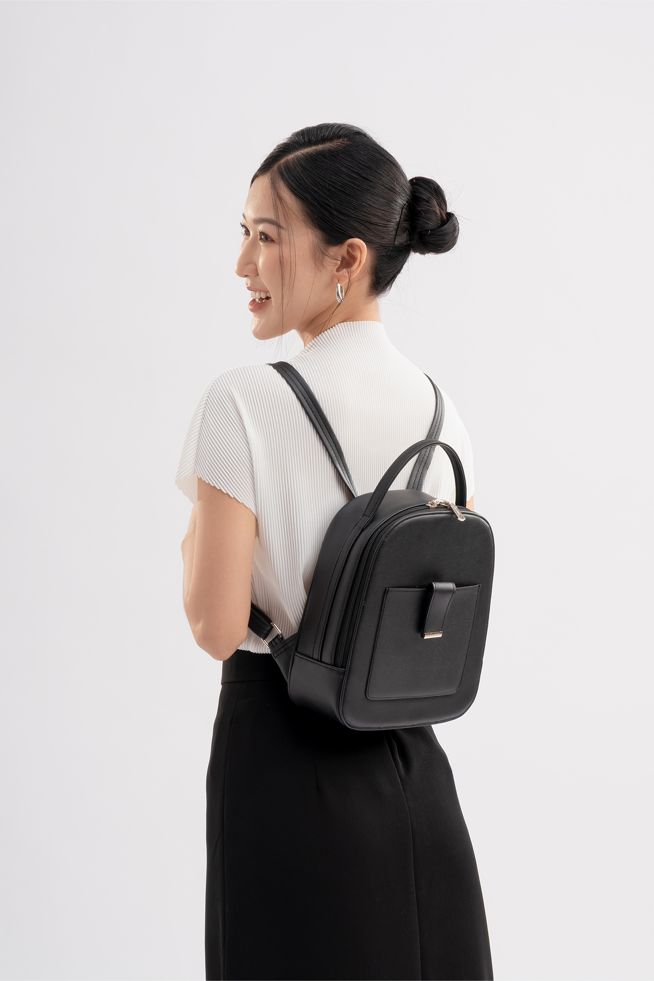 Balo Yuumy ( Thời trang nữ phong cách tối giản cỡ trung - Balo da Seasand YBA88 )