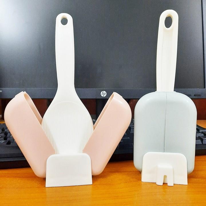 Muôi Xới Cơm Chống Dính Kèm Giá Đựng Thông Minh Bảo Quản Vệ Sinh