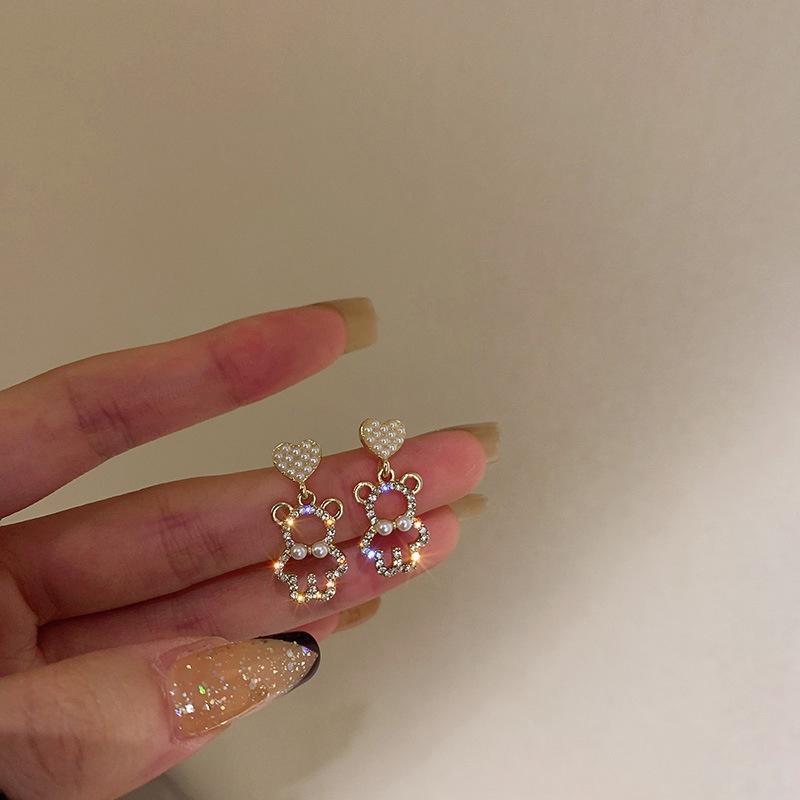 Khuyên tai con gấu đính đá zircon kiểu dáng trẻ trung G023