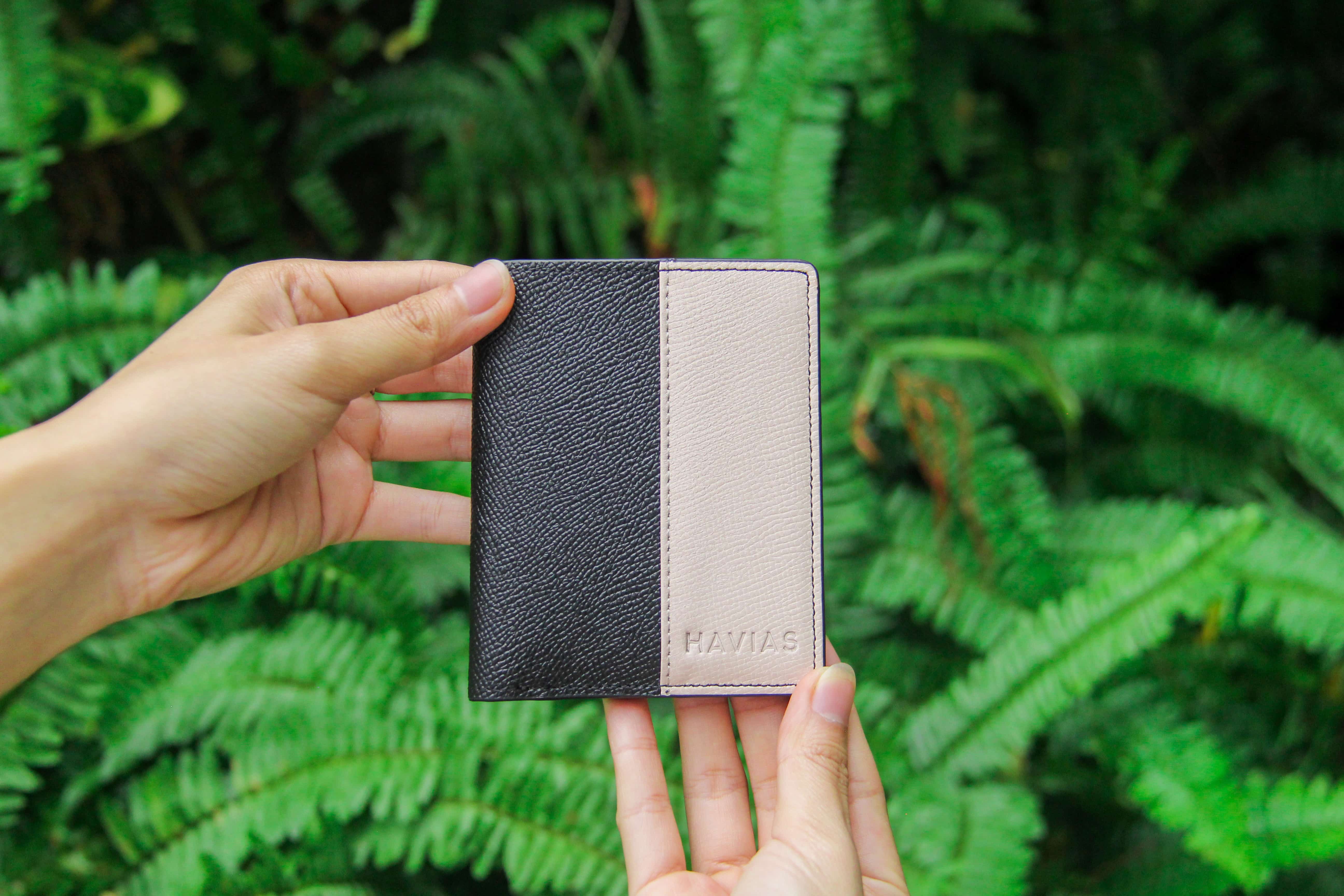 Ví da bò STRIPE Bifold Handcrafted Wallet