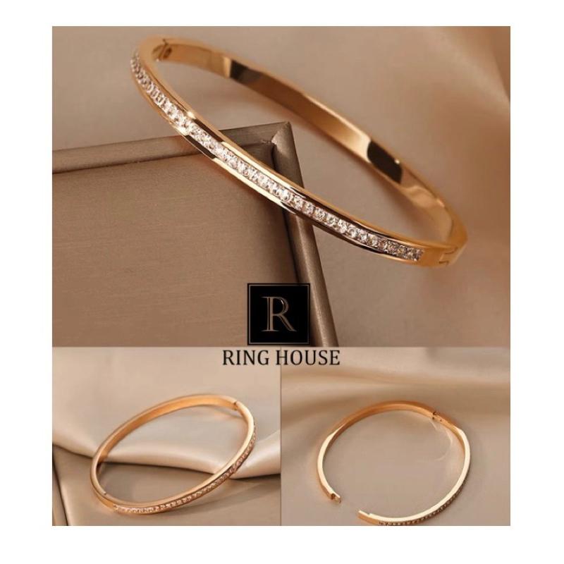 Vòng tay titan không đen nữ đẹp viền ngọc sáng dự tiệc Ring House