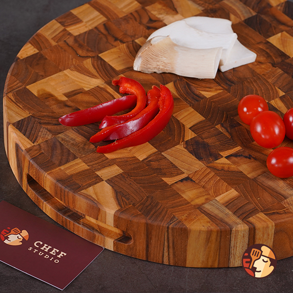 Thớt gỗ Teak Chef Studio cao cấp hình tròn 30x30x3.5 cm, cắt thái băm chặt, bền đẹp không mủn không mối mọt