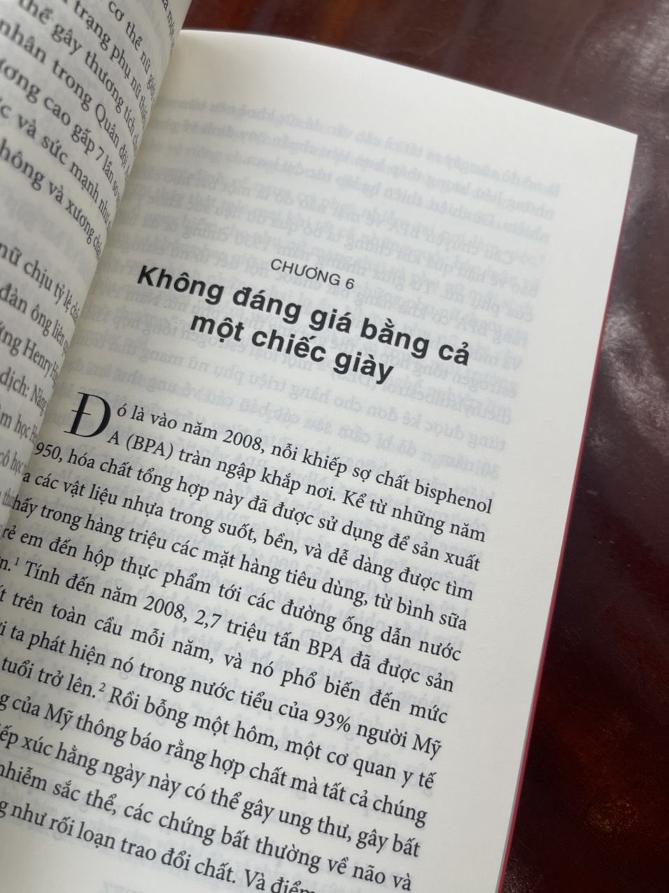 PHỤ NỮ VÔ HÌNH – Caroline Criado Perez – Nhung Nhung dịch – Huy Hoang Books