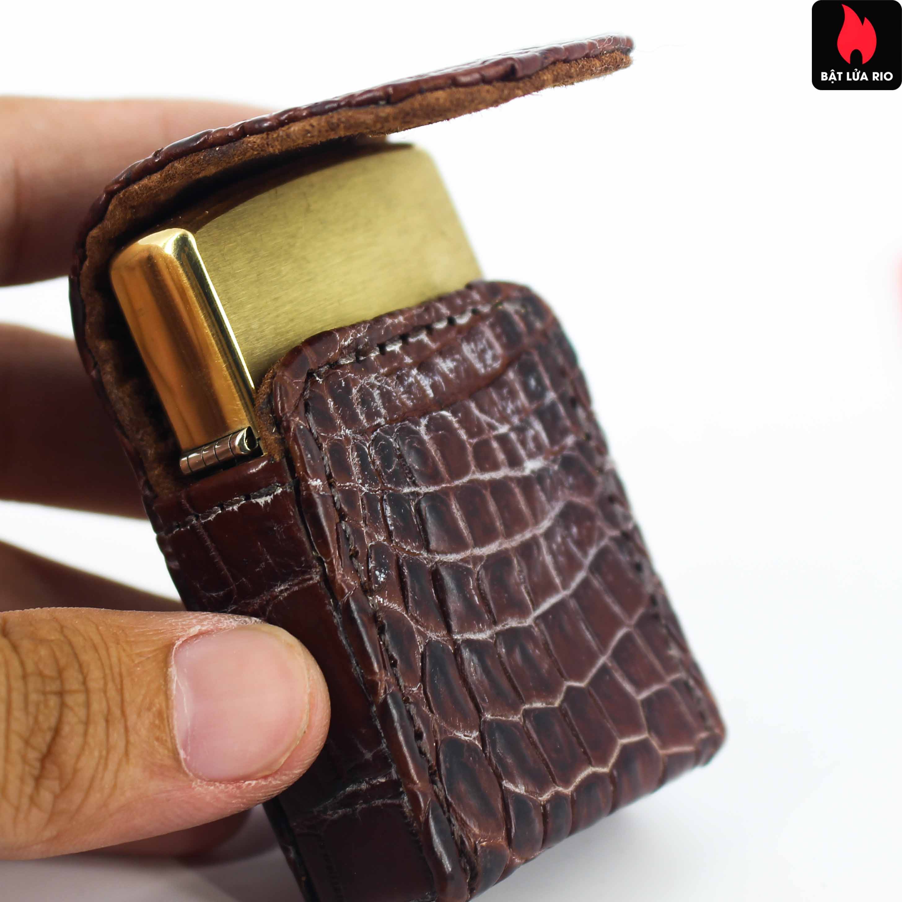 Bật Lửa Bao Da Cá Sấu