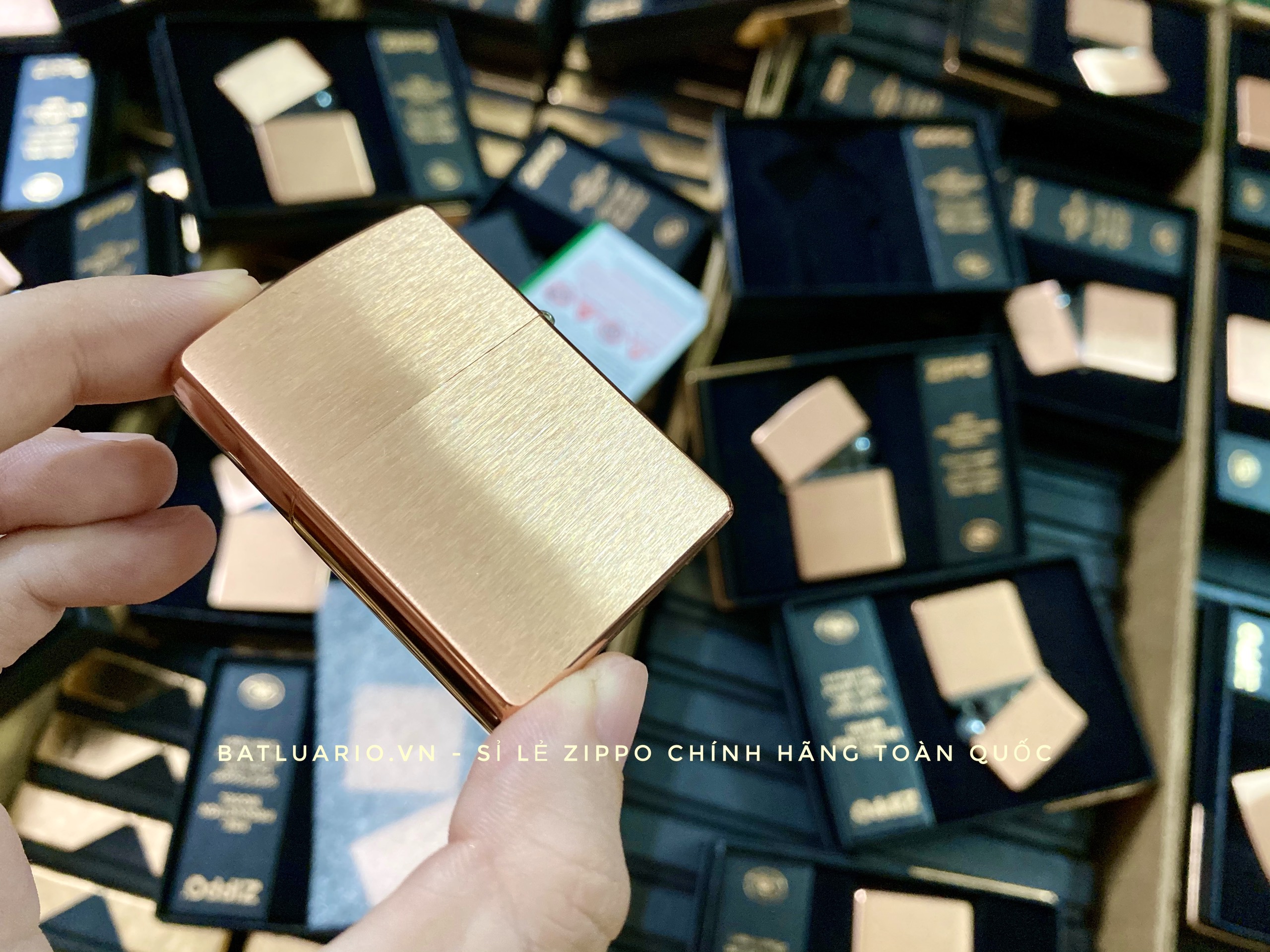 Bật Lửa Zippo 48107 – Zippo Solid Copper – Zippo Copper Case With Black Coated Stainless Steel Insert – Zippo Đồng Đỏ Nguyên Khối 2022