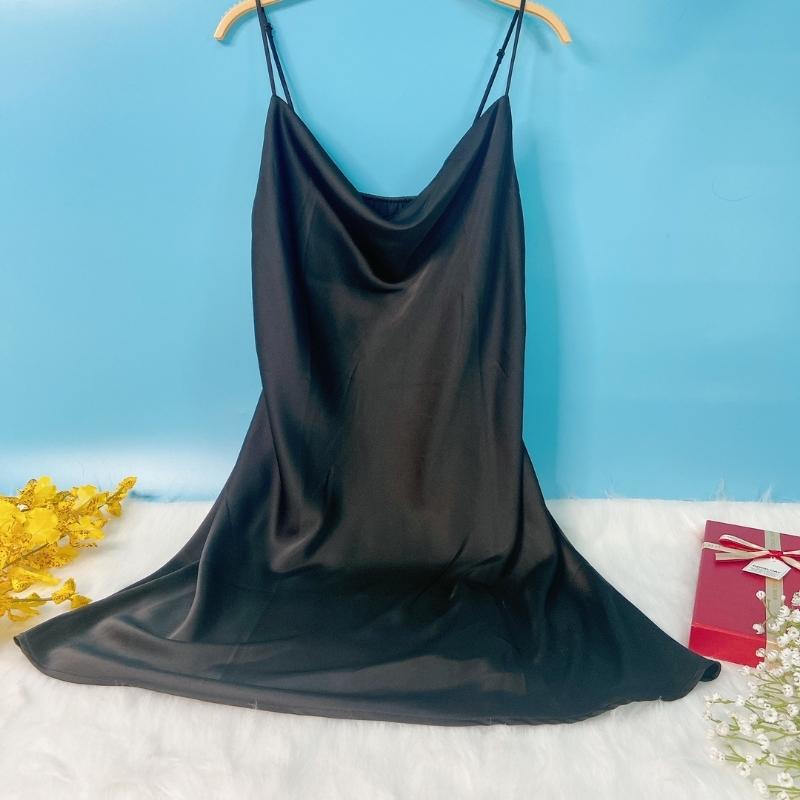 Váy ngủ nữ, váy 2 dây quyến rũ VILADY - V118 kiểu cổ đổ sang chảnh màu đen, chất liệu Lụa Pháp cao cấp