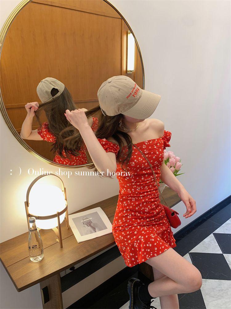 TOBE1SHOP Pháp Vintage màu đỏ mảnh hoa vuông cổ bong bóng tay áo đầm 2023 mùa hè eo cao hiển thị gầy váy ngắn nữ