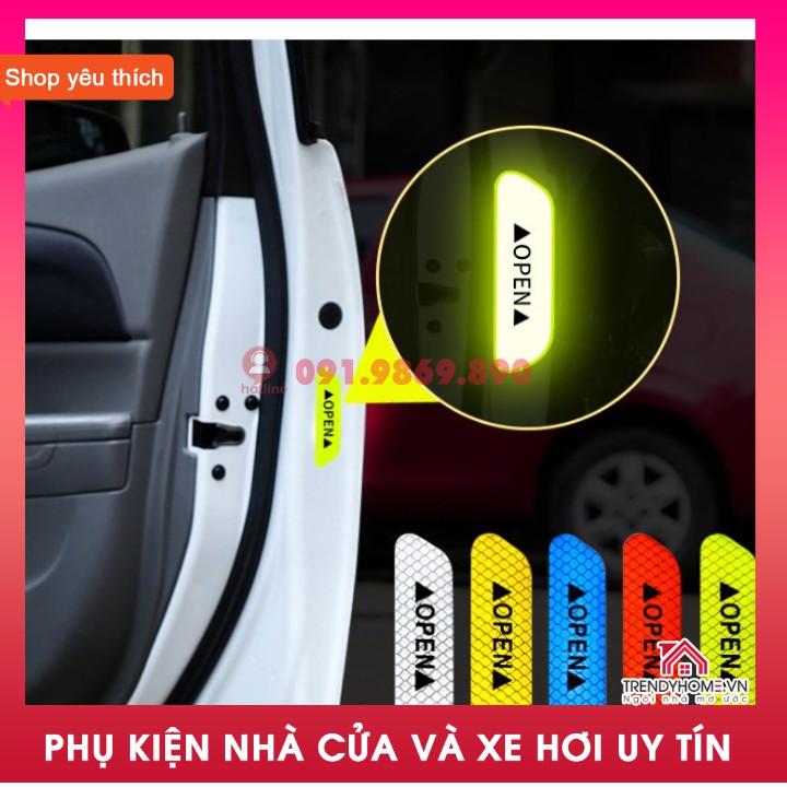 Sản phẩm dùng cho bộ 4 decal dán phản quang báo hiệu nhiều màu