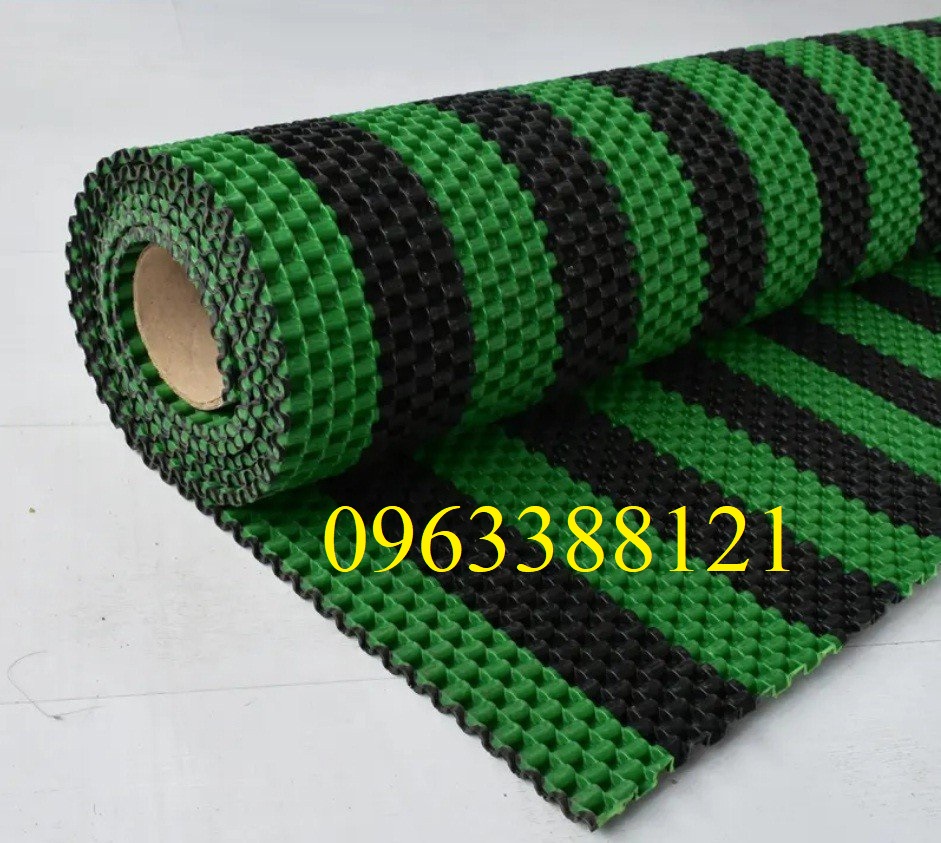 Thảm lót sàn xe ô tô có gân không thấm nước dày 5mm