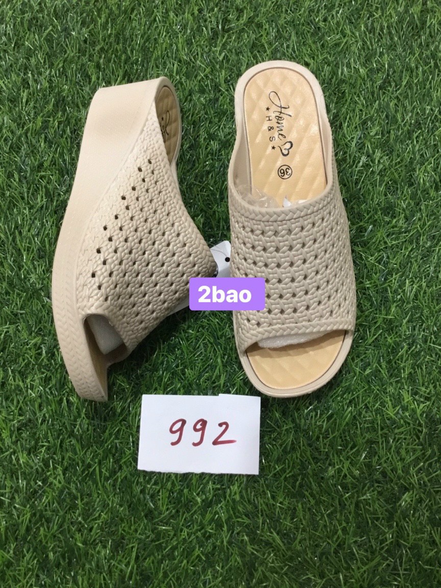 Dép đế xuồng quai ngang nhựa siêu êm cao 5 cm có 2 màu kem đen