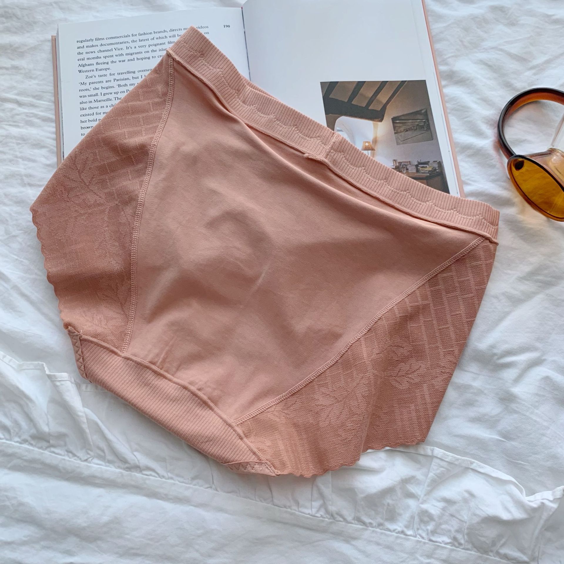 Quần Lót Nữ Lưng Cao Cotton Phối Ren 88179 – Mềm Mại, Ôm Dáng, Tôn Vóc Dáng