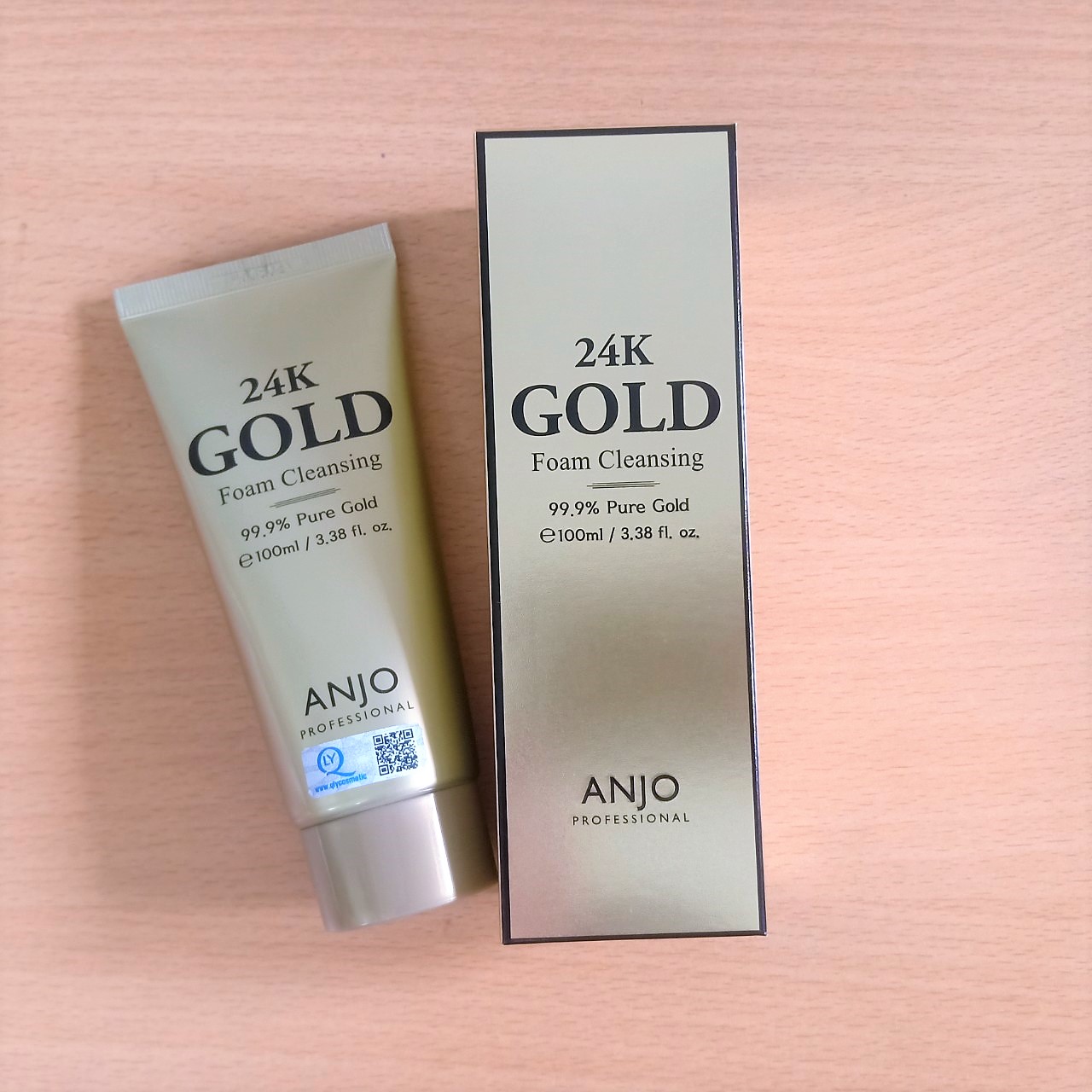 SỮA RỬA MẶT TINH CHẤT VÀNG ANJO PROFESSIONAL 24K GOLD FOAM CLEANSING 100g