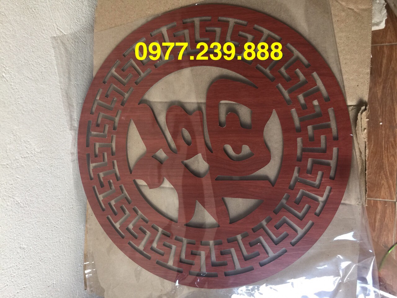Chữ trang trí bàn thờ bằng alu