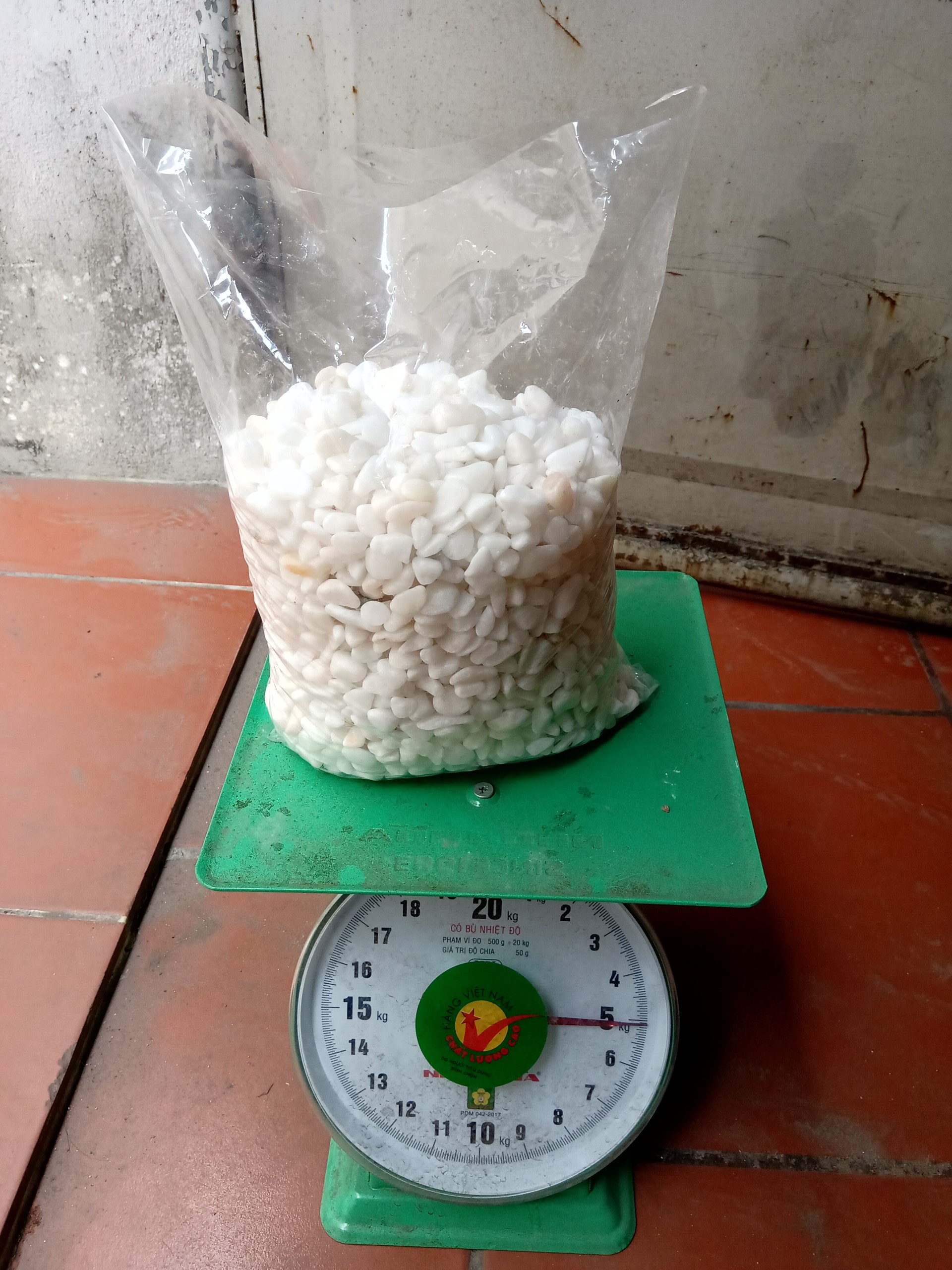 Sỏi Trắng Trang Trí Chậu Cây Kích Thước 1-2 cm