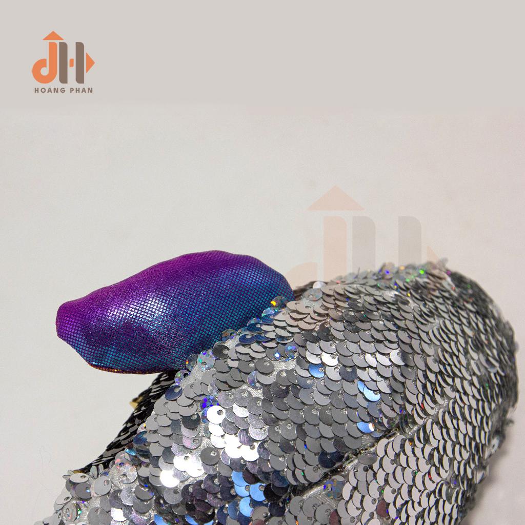 Cá Voi Sequin dũng mãnh