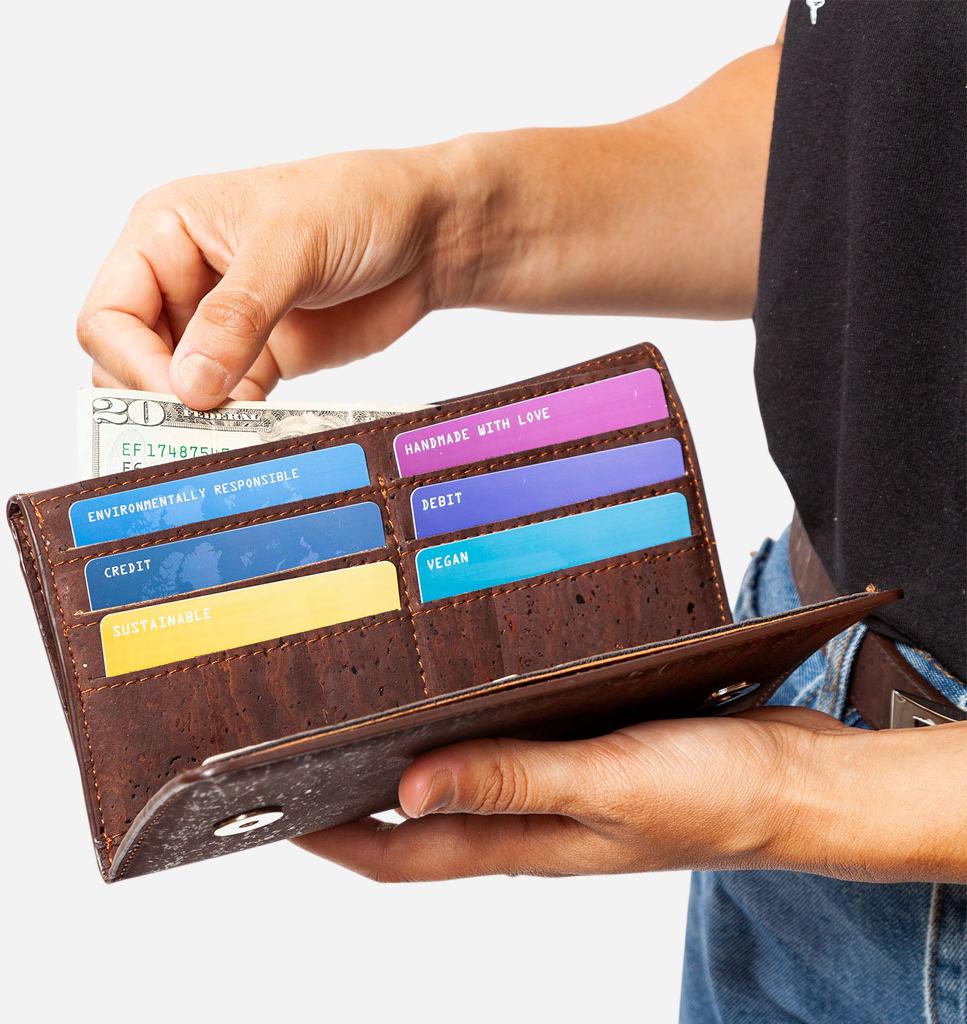 Ví nữ nắp lật khóa nam châm WOMEN CORK WALLET SLIM - HGcork Corkor CK273 - Nhiều màu - Vật liệu 100% da cork thực vật thuần chay từ vỏ cây sồi Bồ Đào Nha, Siêu bền, Chống cháy, Chống mốc, Chống thấm nước - Hàng chính hãng, Sản xuất Handmade bởi Nghệ nhân