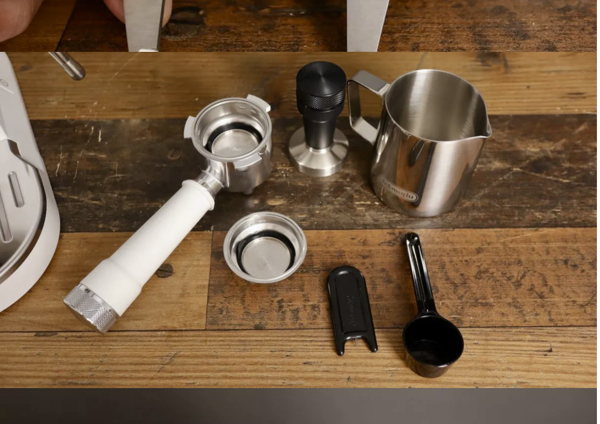 Máy pha cà phê espresso DeLonghi Dedica Duo EC890.PK - Hàng Chính Hãng